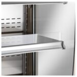 Espositore murale - Versione con spalle illuminate a LED - Con ripiano inclinabile - Lunghezza 2100 mm - immagine 8